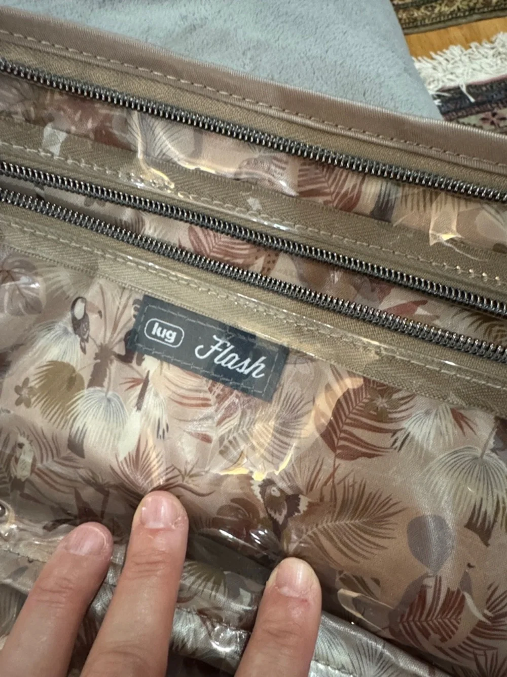 lug Flash Cosmetic Bag in Sand